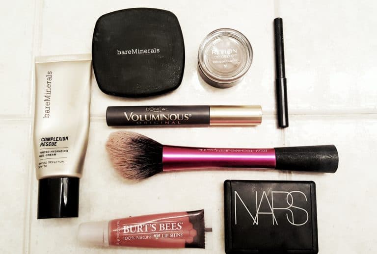 How to Create Your Perfect Minimalist Makeup Collection