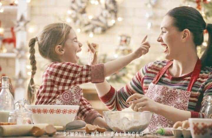 25 Simple Christmas Traditions to Start with Your Family