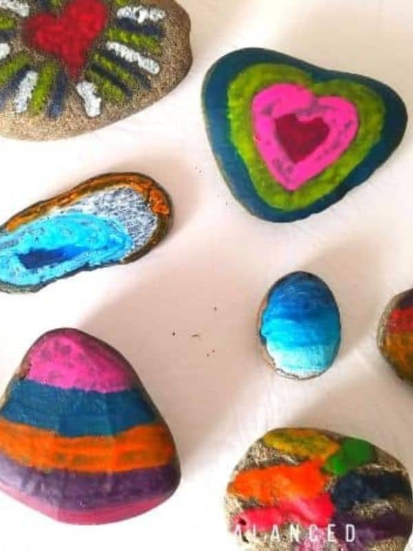 Screen-free summer activity: Hot Rock Melted Crayon Craft