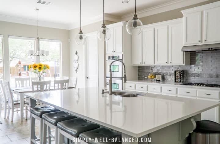 How to Declutter your Kitchen: Tips from a Minimalist