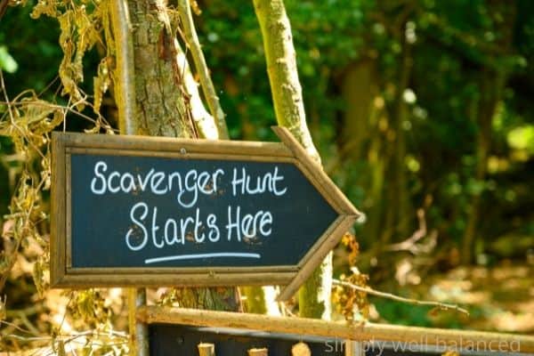 Outdoor scavenger hunt sign.